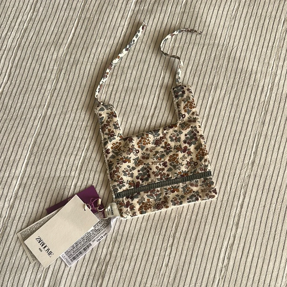 Zara Floral Bib in White, Mustard, Rust, Sage